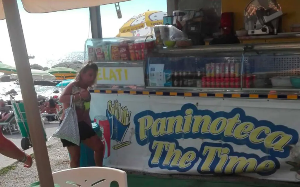 Bar Paninoteca Cala Dell'Acqua