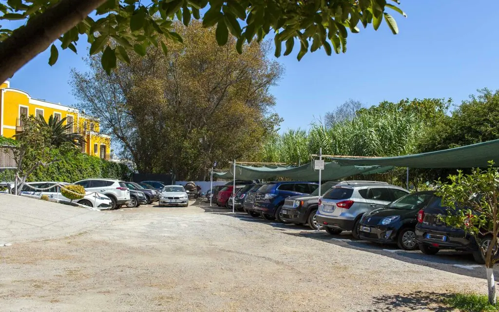 Parking Ponza