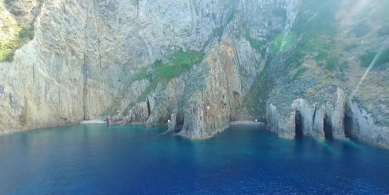 Le Cattedrali di Palmarola